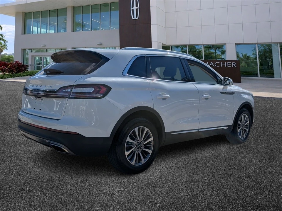 2022 Lincoln Nautilus - Image 7 of 12