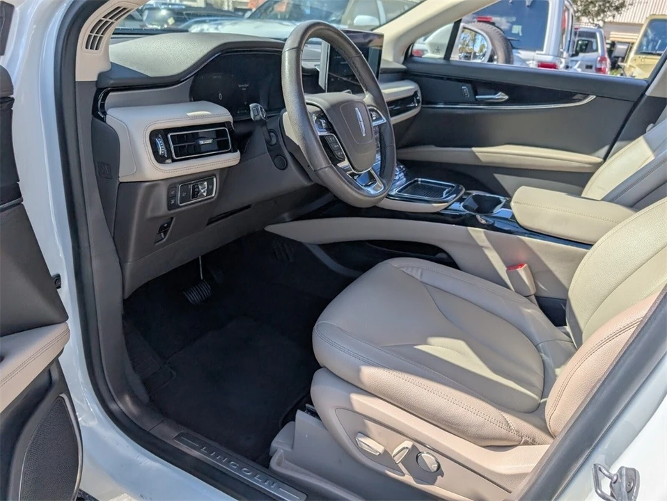 2022 Lincoln Nautilus - Image 12 of 12