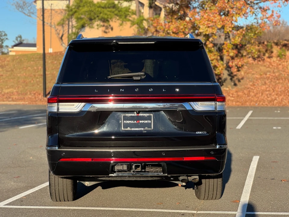 2022 Lincoln Navigator 4th Gen - Image 10 of 21