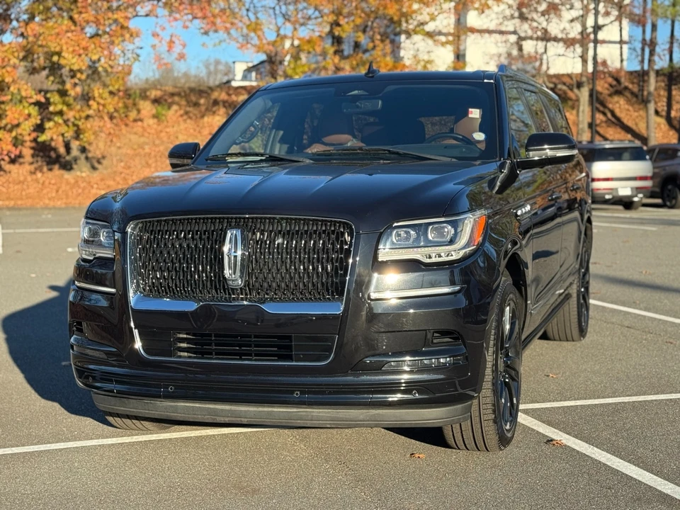 2022 Lincoln Navigator 4th Gen - Image 3 of 21