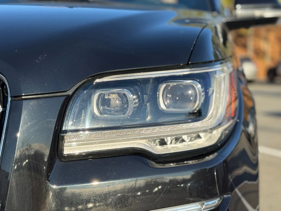 2022 Lincoln Navigator 4th Gen - Image 17 of 21