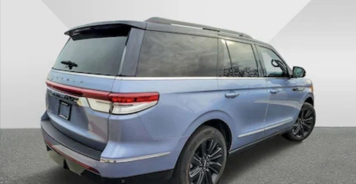 2022 Lincoln Navigator 4th Gen - Image 4 of 14