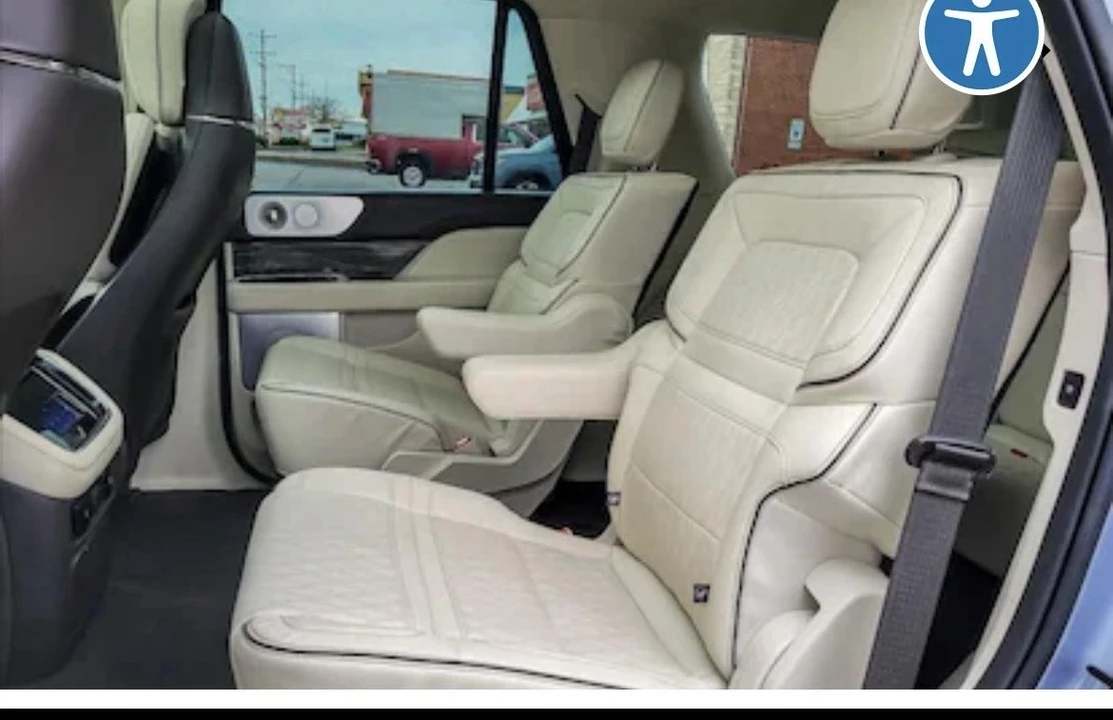 2022 Lincoln Navigator 4th Gen - Image 12 of 14