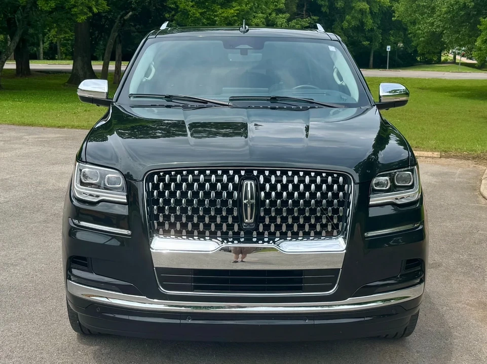 2022 Lincoln Navigator 4th Gen - Image 6 of 12