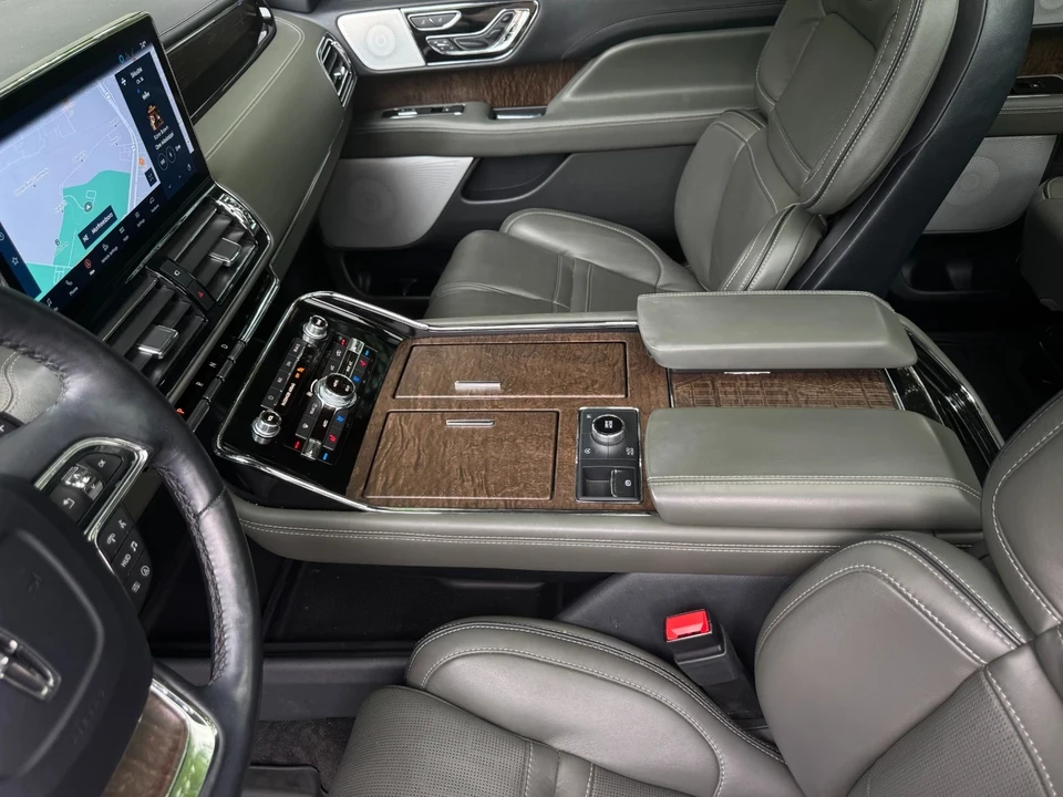 2022 Lincoln Navigator 4th Gen - Image 12 of 12