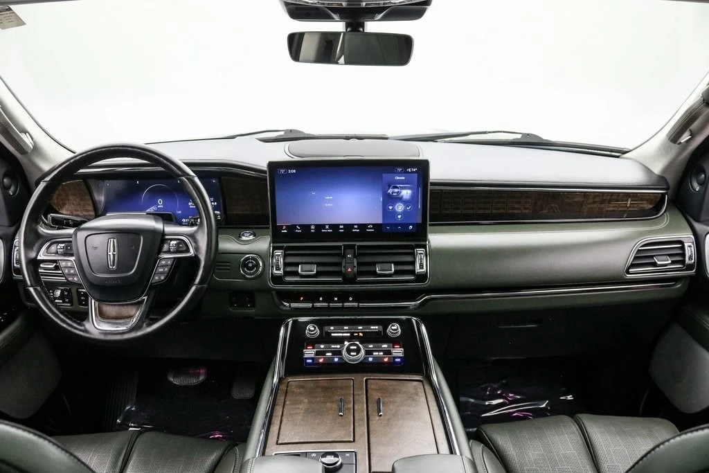 2022 Lincoln Navigator 4th Gen - Image 15 of 21
