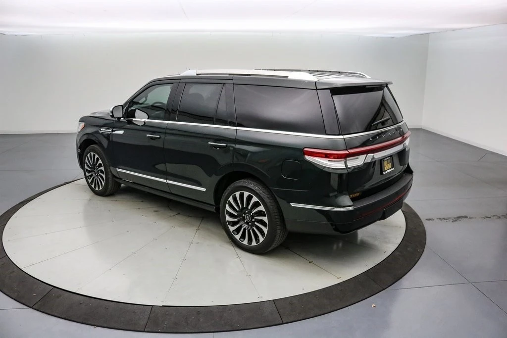 2022 Lincoln Navigator 4th Gen - Image 7 of 21