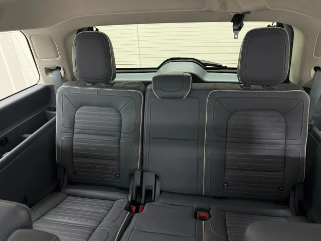 2022 Lincoln Navigator 4th Gen - Image 19 of 21