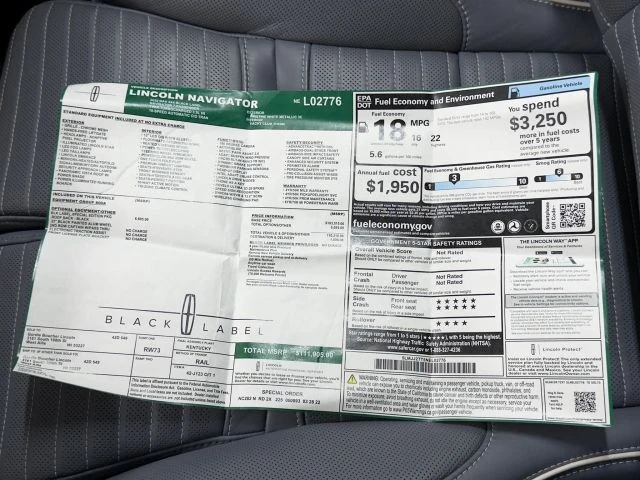 2022 Lincoln Navigator 4th Gen - Image 5 of 21