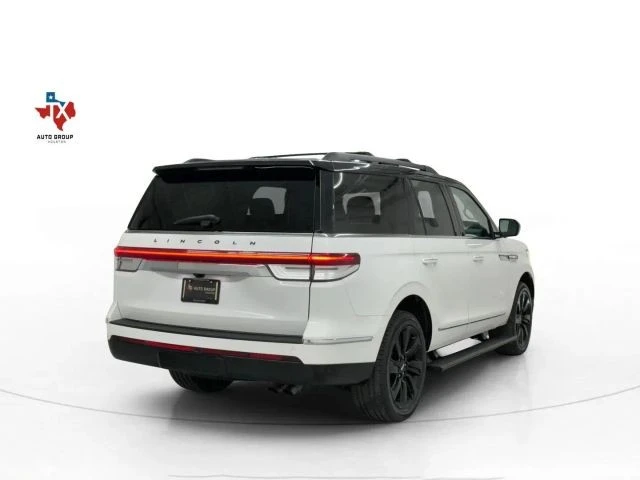 2022 Lincoln Navigator 4th Gen - Image 8 of 21
