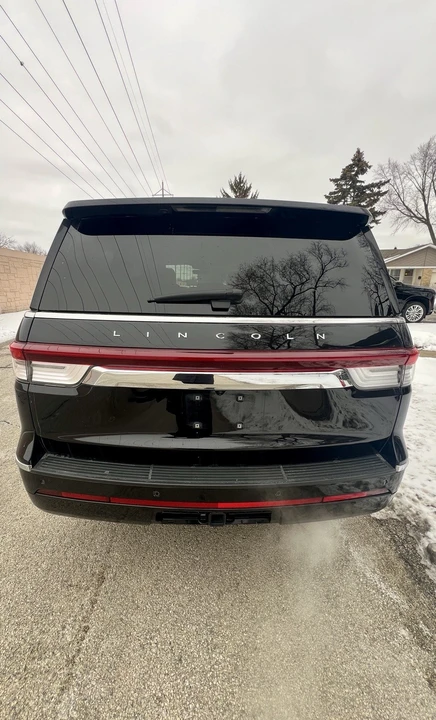 2022 Lincoln Navigator 4th Gen - Image 8 of 14