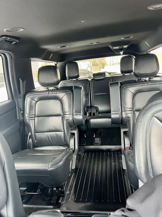 2022 Lincoln Navigator 4th Gen - Image 9 of 14