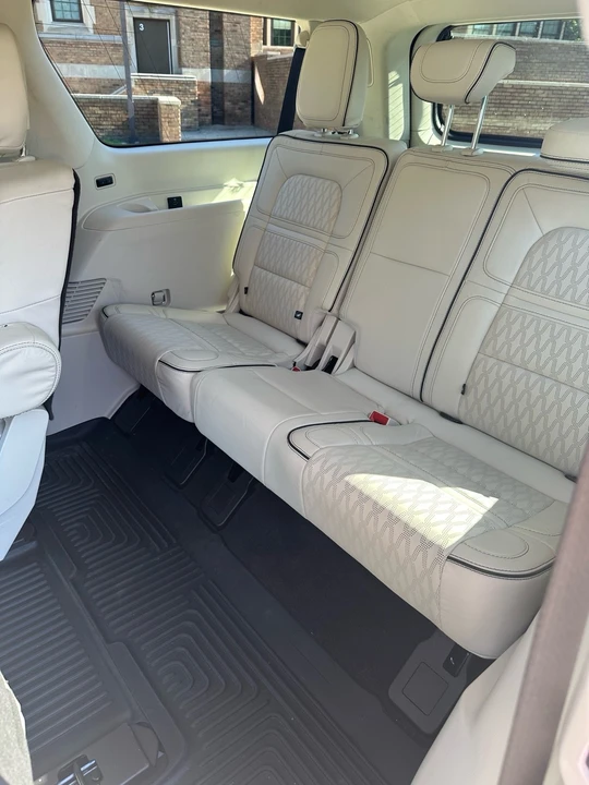 2022 Lincoln Navigator 4th Gen - Image 14 of 21