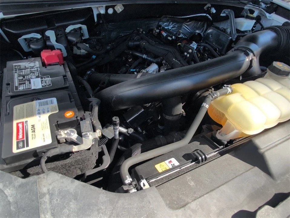2022 Lincoln Navigator 4th Gen - Image 18 of 21