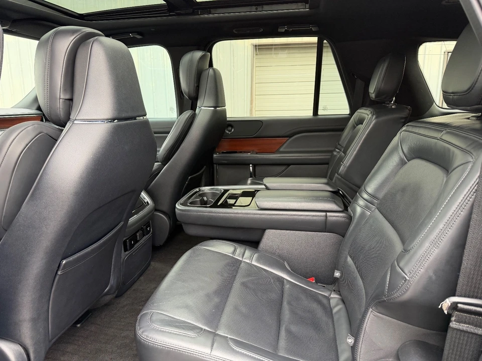 2022 Lincoln Navigator 4th Gen - Image 11 of 20