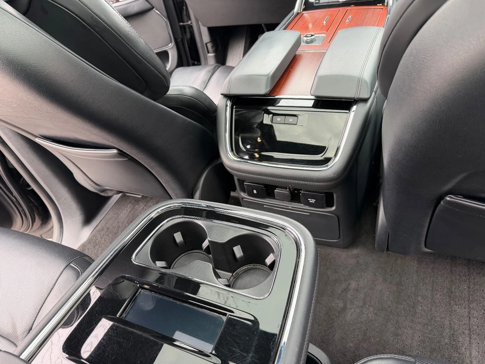 2022 Lincoln Navigator 4th Gen - Image 15 of 20