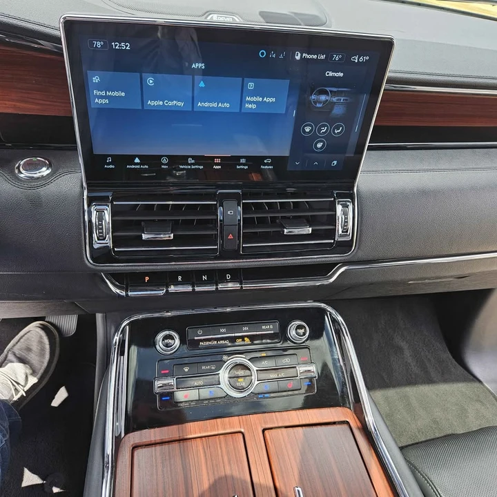 2022 Lincoln Navigator 4th Gen - Image 5 of 17