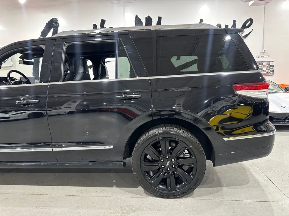 2022 Lincoln Navigator 4th Gen - Image 8 of 21