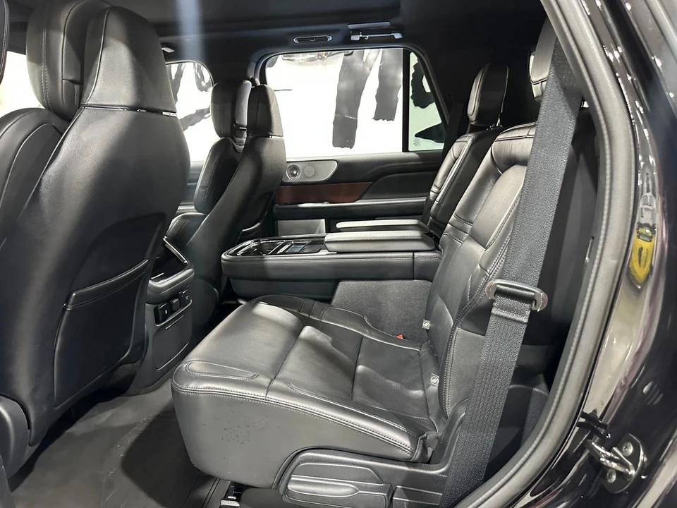 2022 Lincoln Navigator 4th Gen - Image 13 of 20