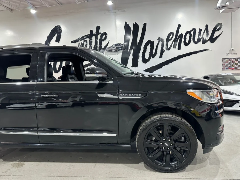 2022 Lincoln Navigator 4th Gen - Image 5 of 20