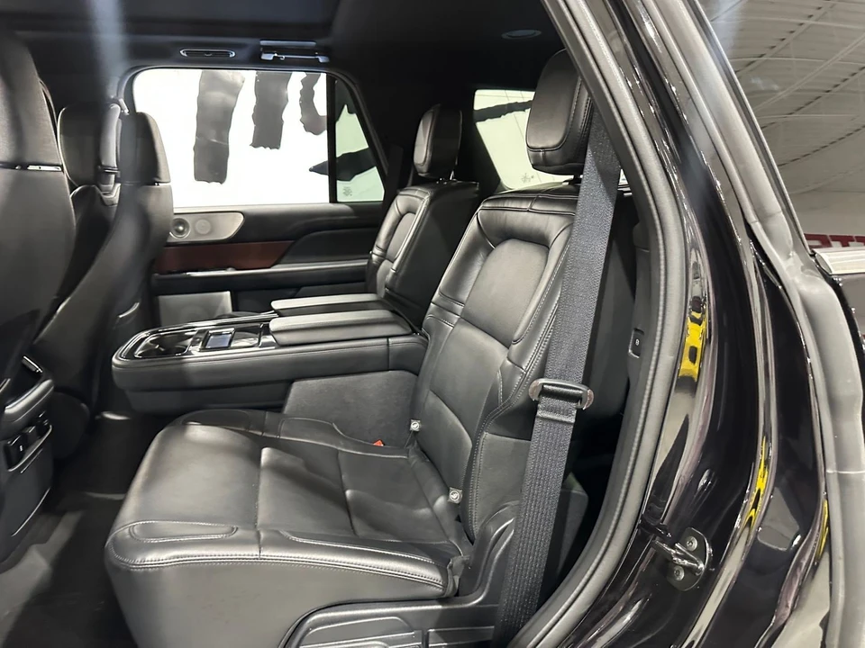 2022 Lincoln Navigator 4th Gen - Image 13 of 21