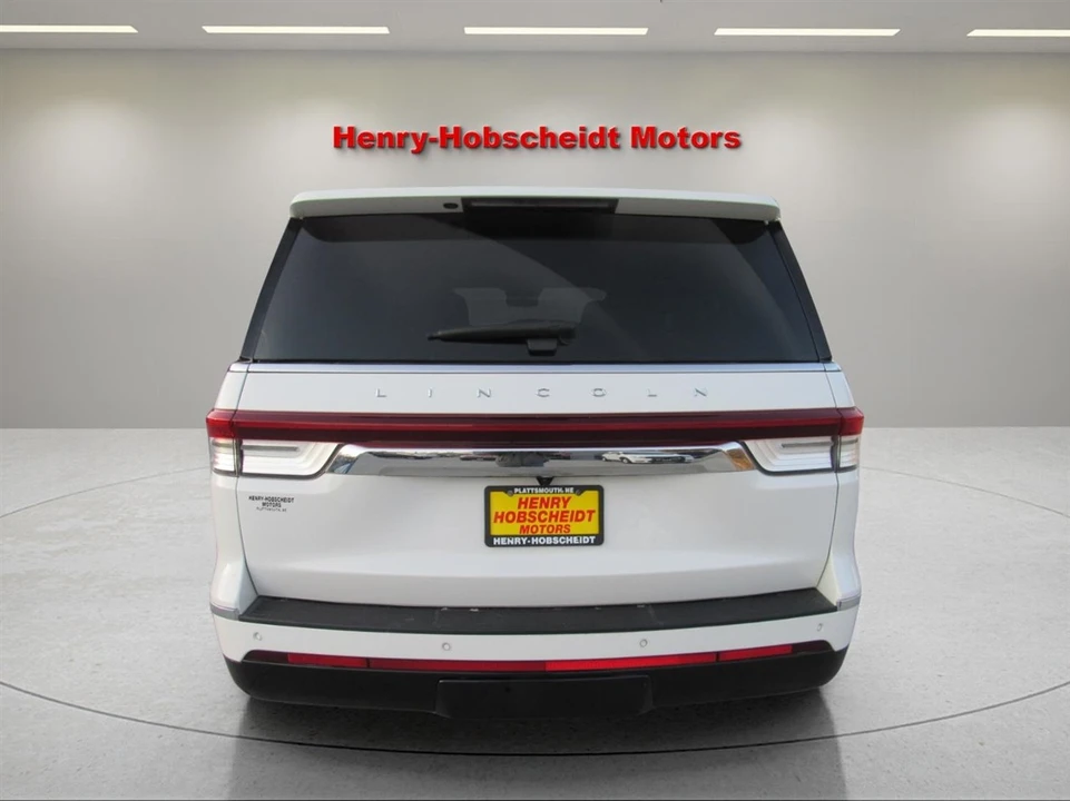 2022 Lincoln Navigator 4th Gen - Image 3 of 12