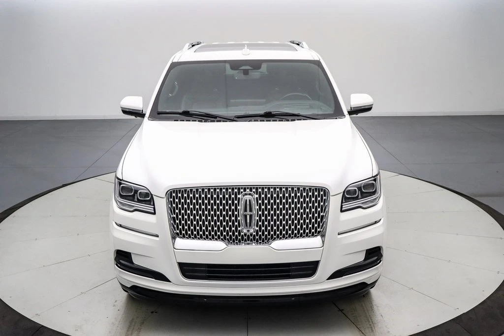 2022 Lincoln Navigator 4th Gen - Image 10 of 21