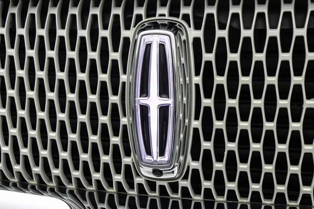 2022 Lincoln Navigator 4th Gen - Image 12 of 21