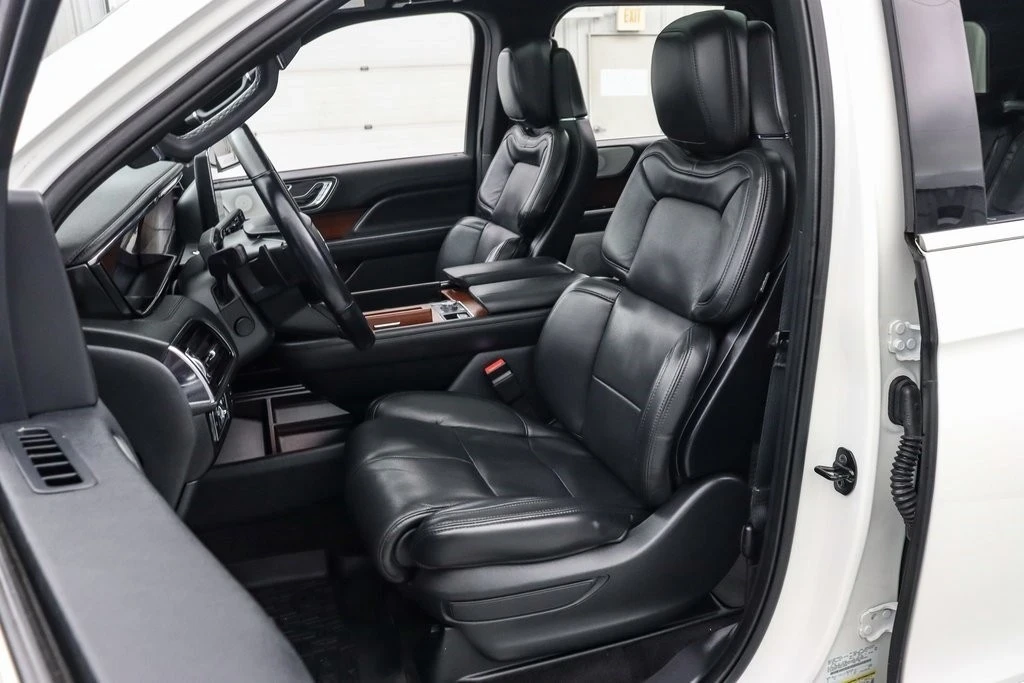 2022 Lincoln Navigator 4th Gen - Image 14 of 21