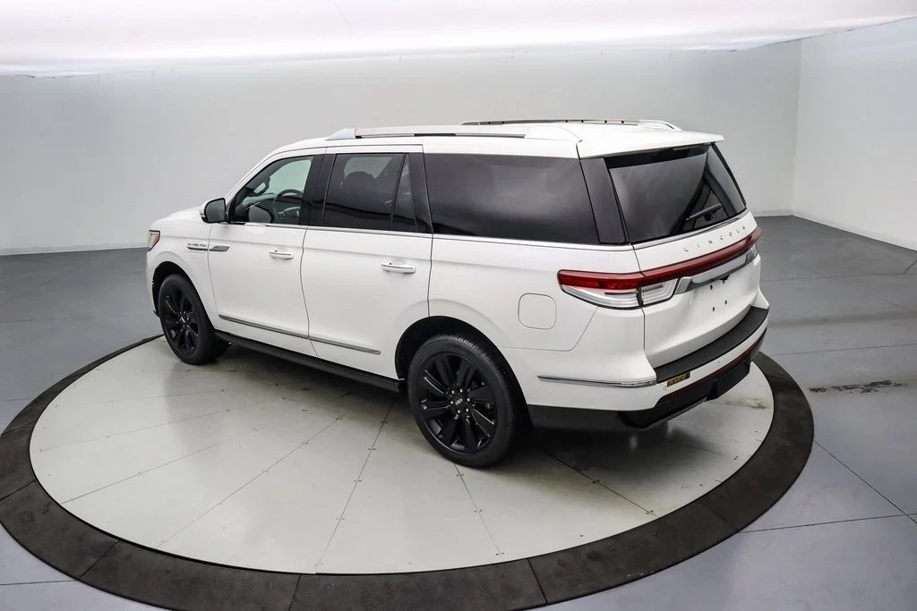 2022 Lincoln Navigator 4th Gen - Image 7 of 21