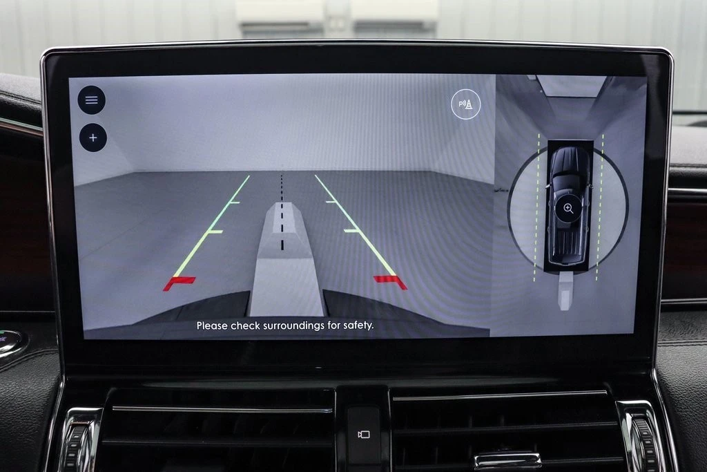 2022 Lincoln Navigator 4th Gen - Image 19 of 21