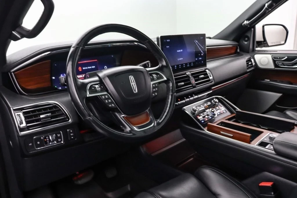 2022 Lincoln Navigator 4th Gen - Image 15 of 21
