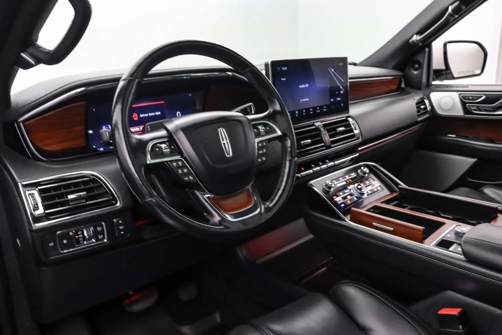 2022 Lincoln Navigator 4th Gen - Image 15 of 21