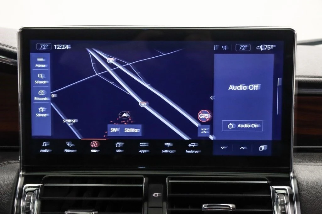 2022 Lincoln Navigator 4th Gen - Image 20 of 21