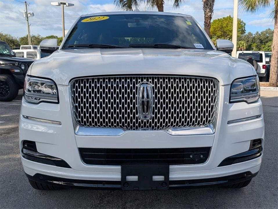 2022 Lincoln Navigator 4th Gen - Image 3 of 12