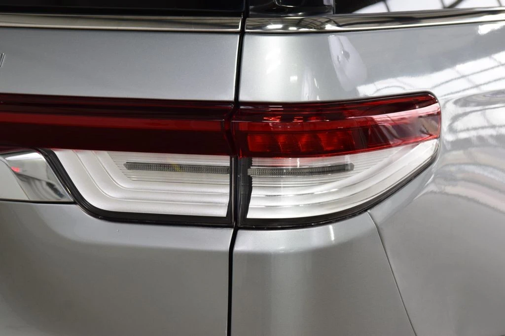 2022 Lincoln Navigator 4th Gen - Image 19 of 21