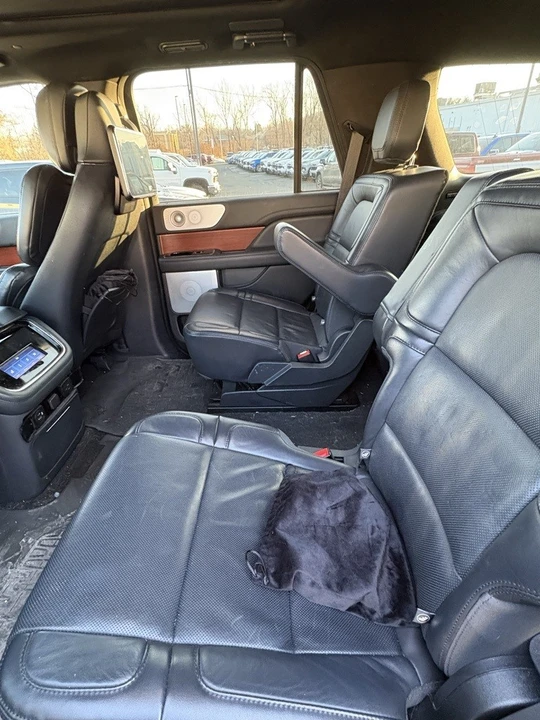 2022 Lincoln Navigator 4th Gen - Image 12 of 12