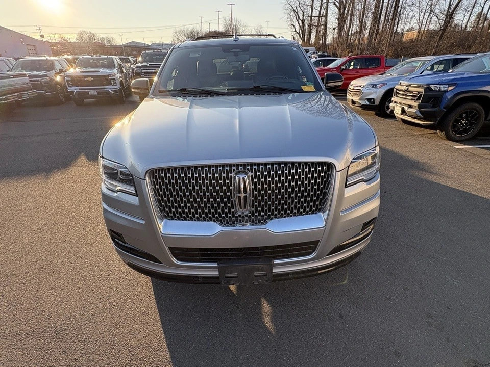2022 Lincoln Navigator 4th Gen - Image 2 of 12