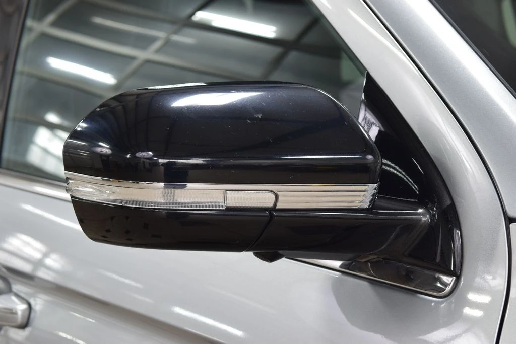 2022 Lincoln Navigator 4th Gen - Image 17 of 21