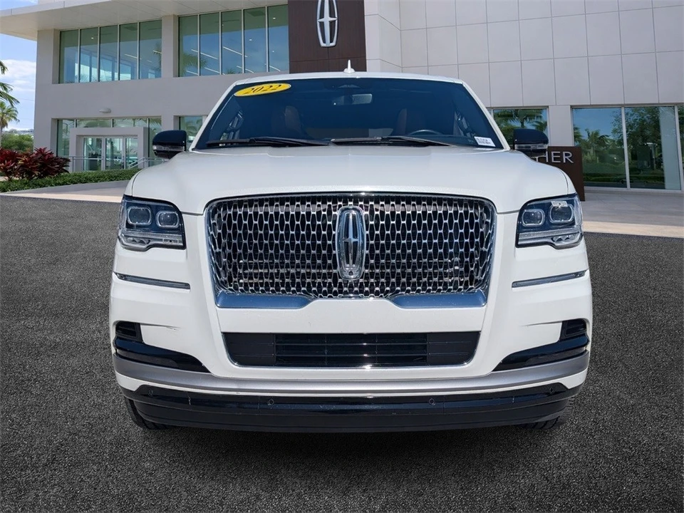 2022 Lincoln Navigator 4th Gen - Image 2 of 21