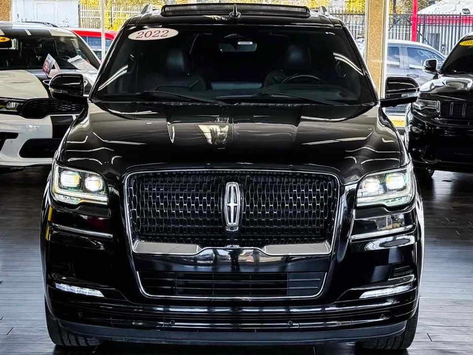 2022 Lincoln Navigator 4th Gen - Image 3 of 21