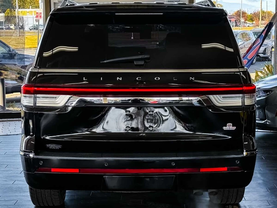 2022 Lincoln Navigator 4th Gen - Image 14 of 21