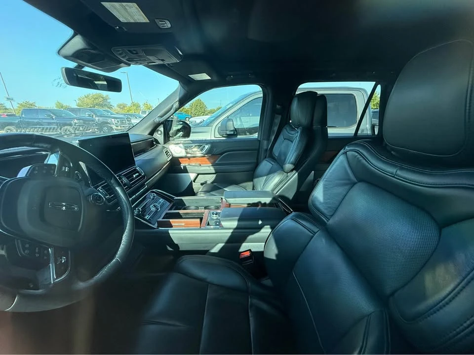 2022 Lincoln Navigator 4th Gen - Image 6 of 8