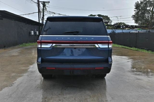 2022 Lincoln Navigator 4th Gen - Image 4 of 21