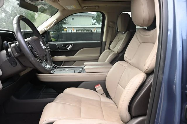 2022 Lincoln Navigator 4th Gen - Image 15 of 21