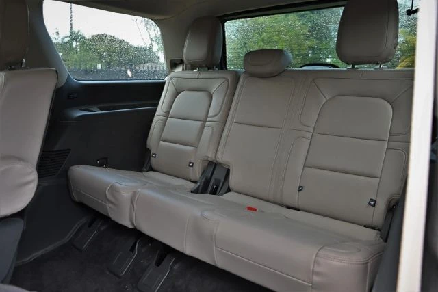 2022 Lincoln Navigator 4th Gen - Image 19 of 21