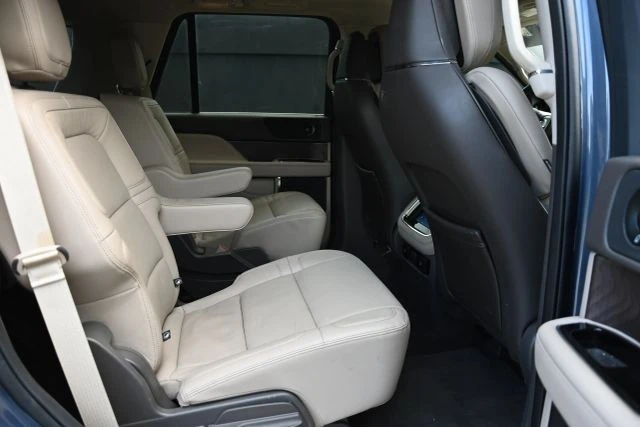 2022 Lincoln Navigator 4th Gen - Image 17 of 21