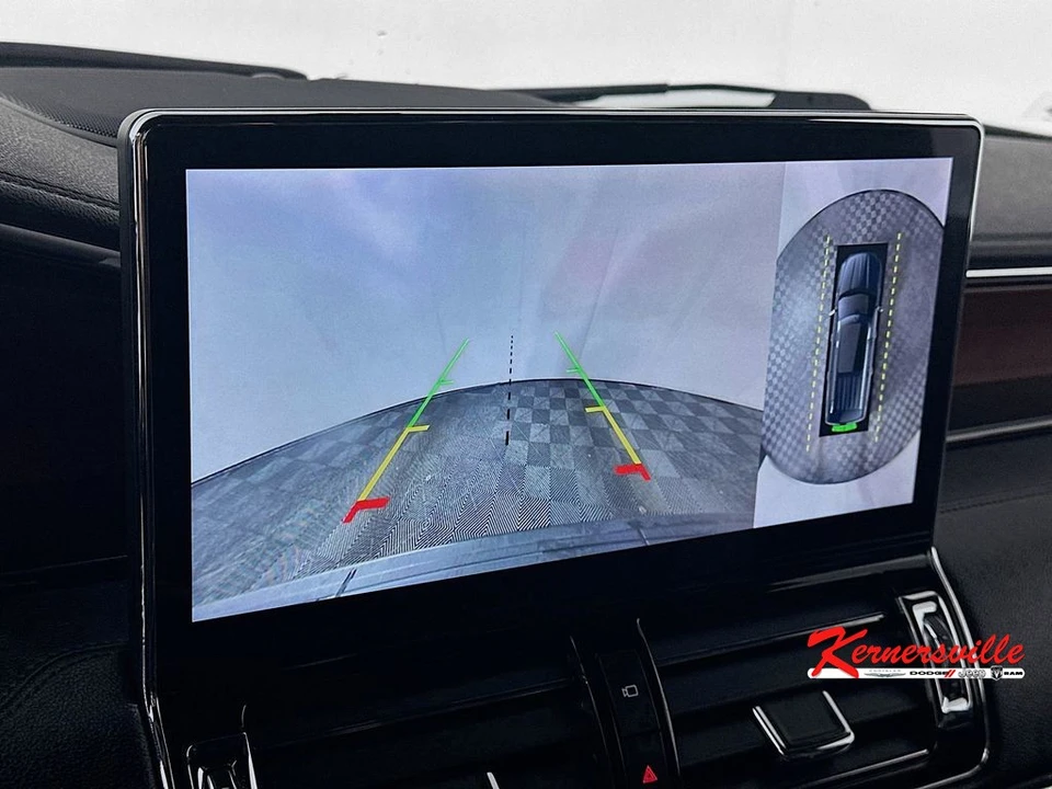 2022 Lincoln Navigator 4th Gen - Image 20 of 21