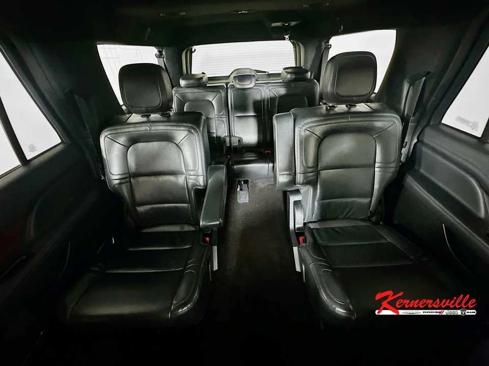 2022 Lincoln Navigator 4th Gen - Image 13 of 21
