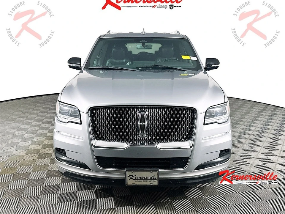 2022 Lincoln Navigator 4th Gen - Image 2 of 21